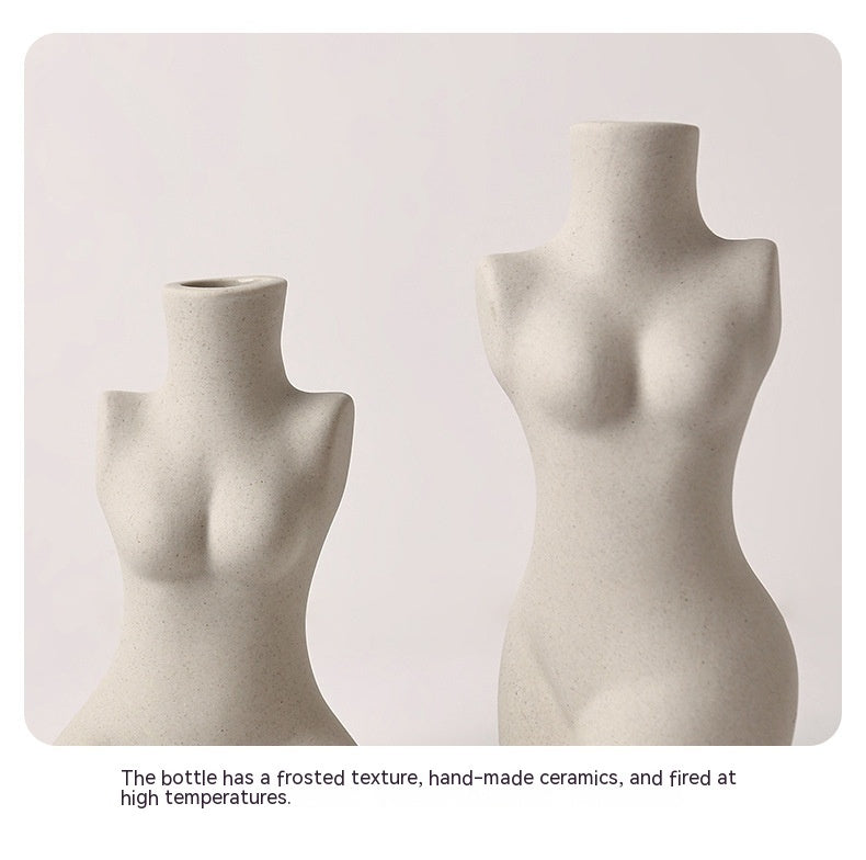 Silentia Alba – Ceramic Body Art Vase